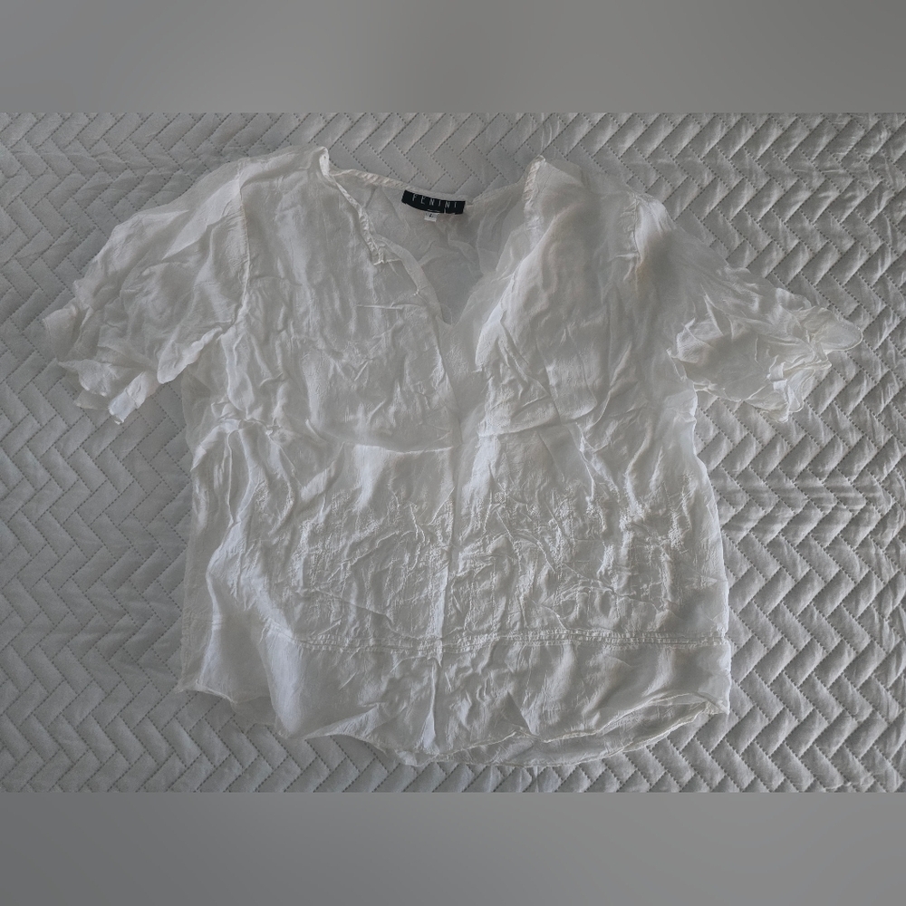 Fenini Linen Emboidred White Short Sleeve Blouse